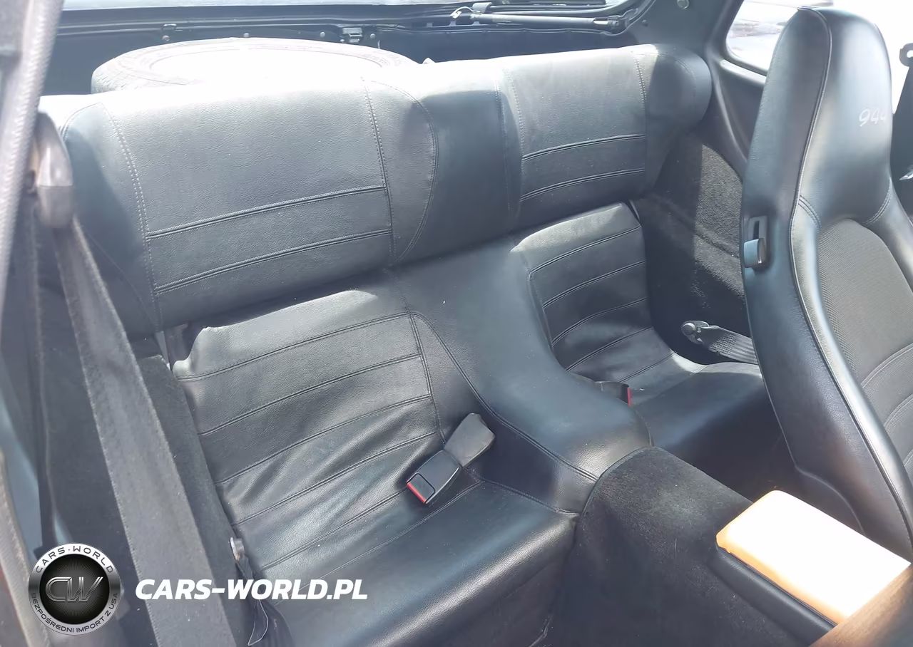 1983 Porsche 944 VIN:WP0AA0944DN463923 - 8