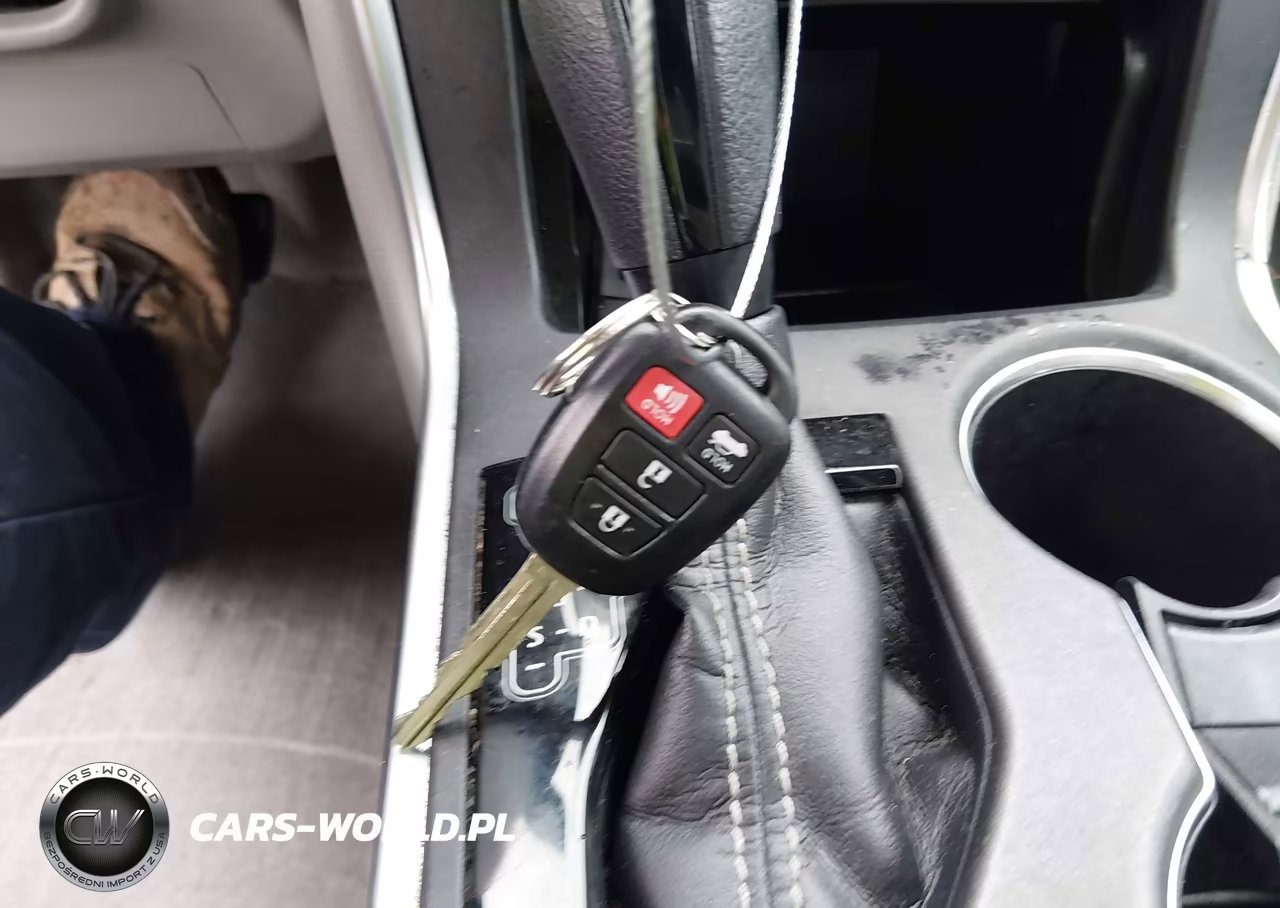 2017 Toyota Camry Le VIN:4T1BF1FK7HU272664 - 11