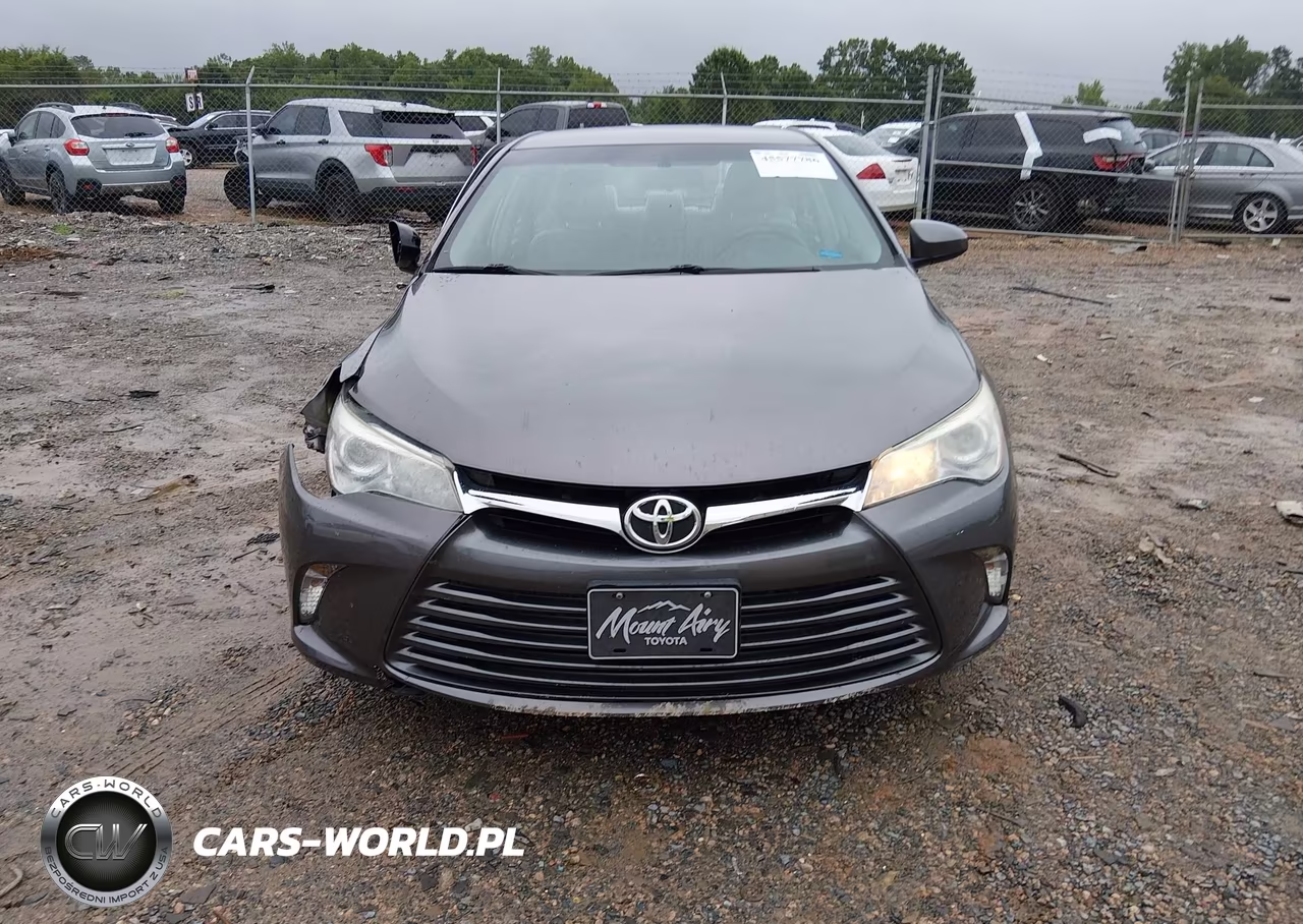 2017 Toyota Camry Le VIN:4T1BF1FK7HU272664 - 12
