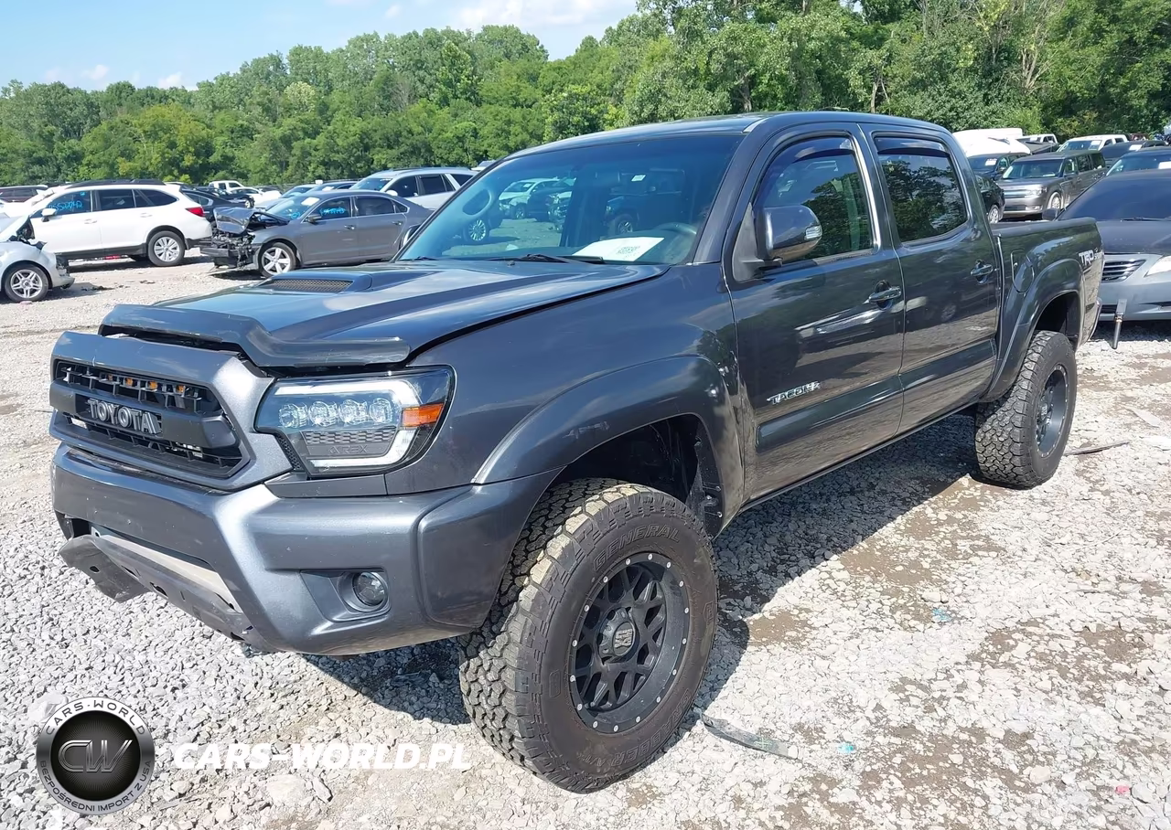 2015 Toyota Tacoma Base V6 VIN:3TMLU4EN7FM200120 - 2