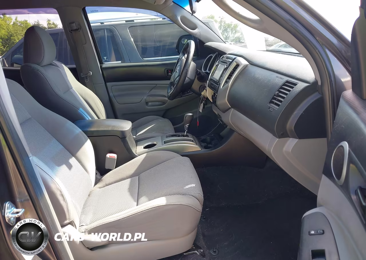 2015 Toyota Tacoma Base V6 VIN:3TMLU4EN7FM200120 - 5