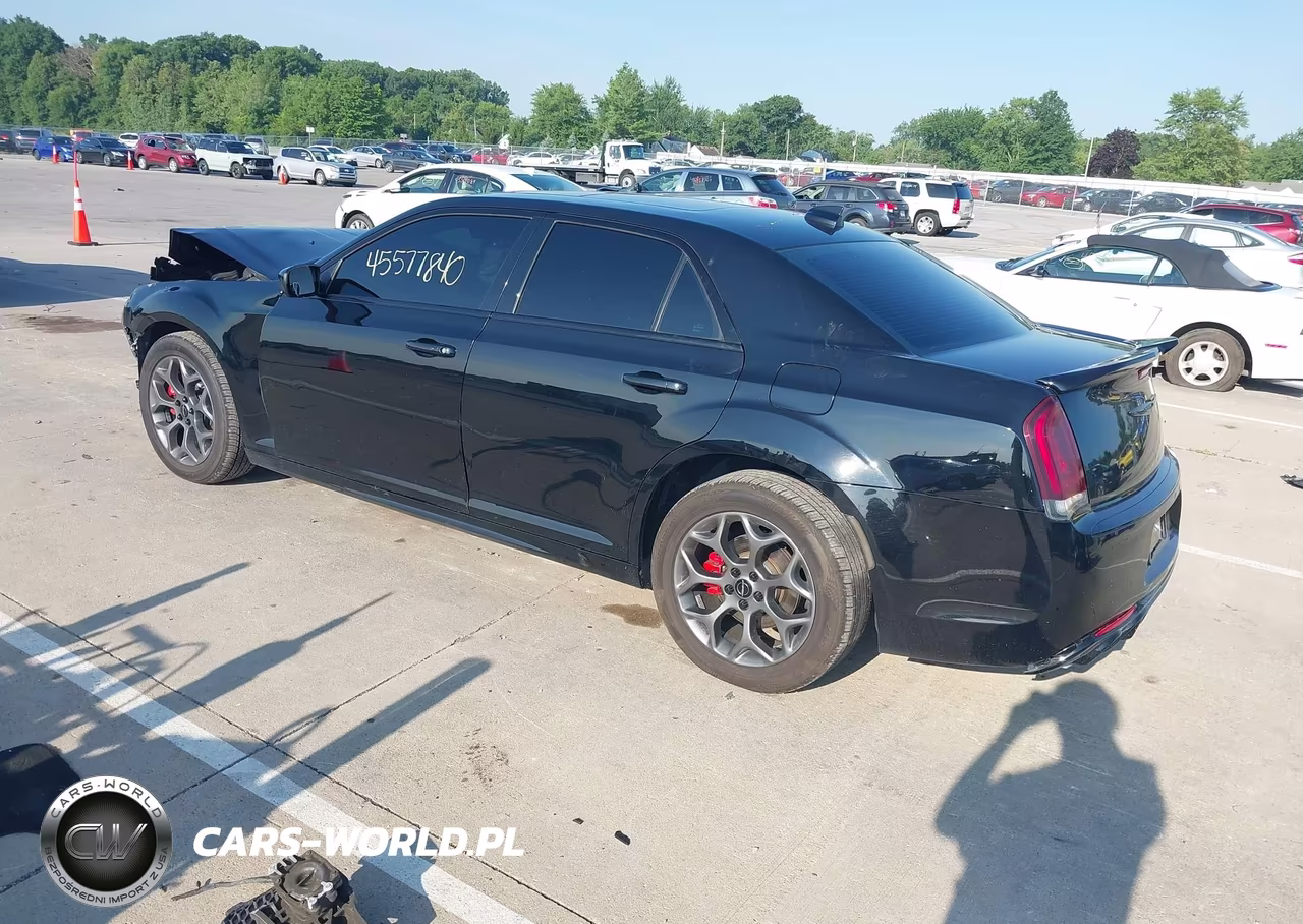 2018 Chrysler 300 300S Awd VIN:2C3CCAGG3JH130384 - 3