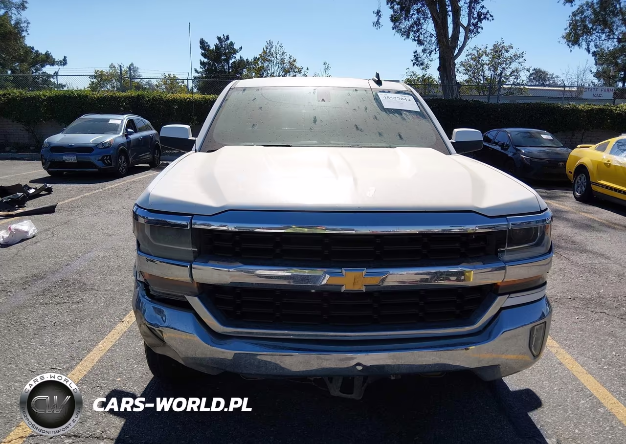 2018 Chevrolet Silverado 1500 1Lt VIN:3GCUCRER7JG301141 - 13