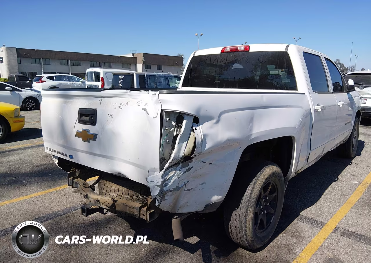 2018 Chevrolet Silverado 1500 1Lt VIN:3GCUCRER7JG301141 - 4