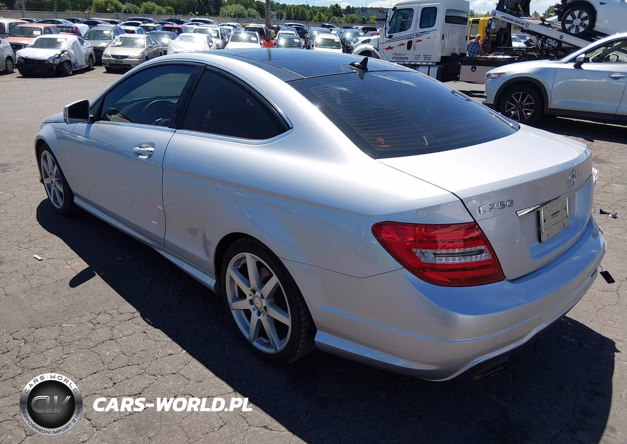 2014 Mercedes-Benz C 250 VIN:WDDGJ4HB4EG266571 - 3