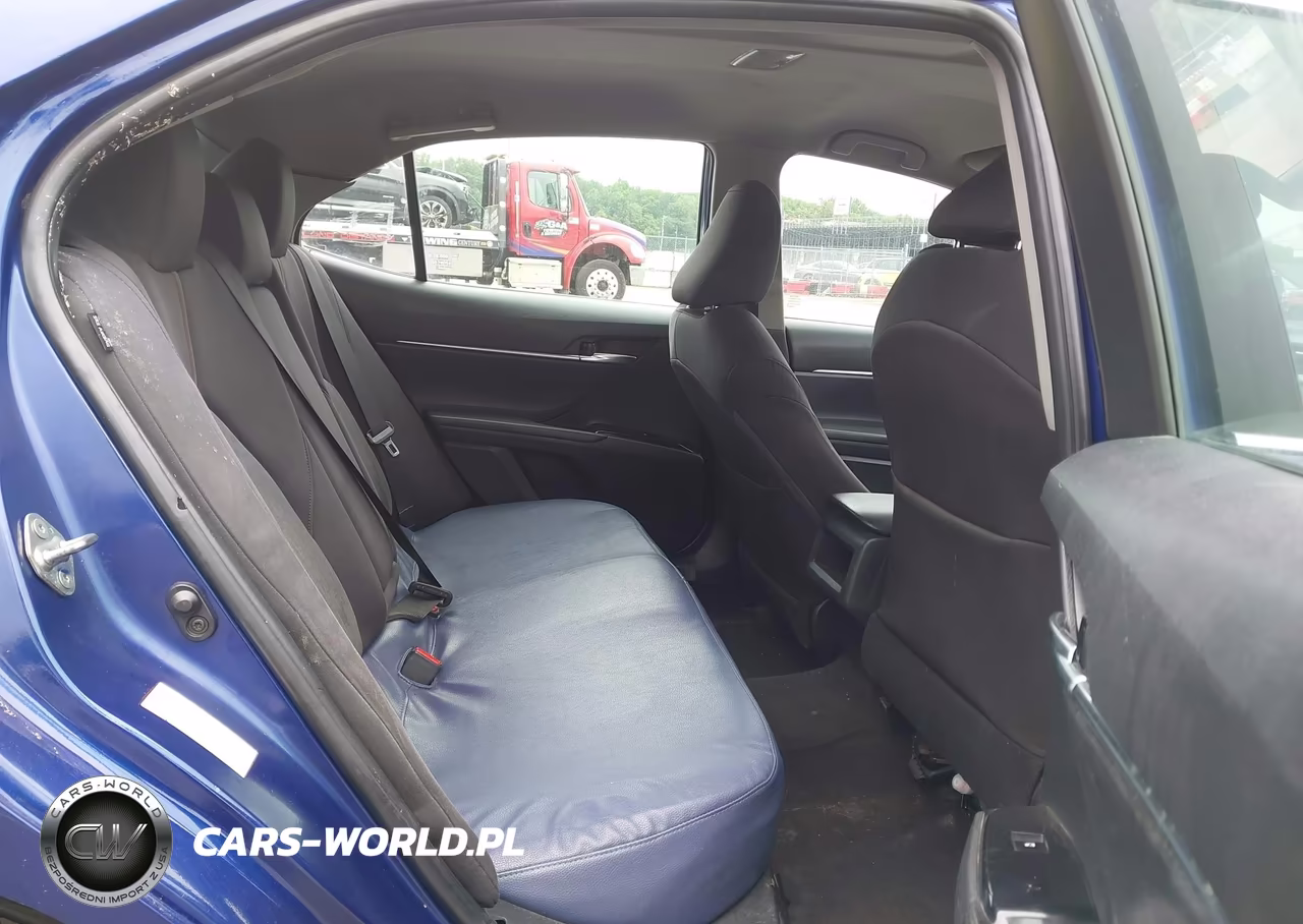 2018 Toyota Camry Le VIN:4T1B11HK4JU501190 - 8
