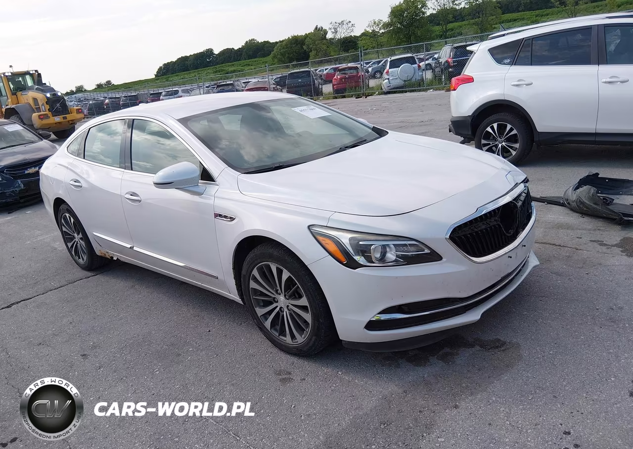 2017 Buick Lacrosse Essence – zdjęcie 1 z 21