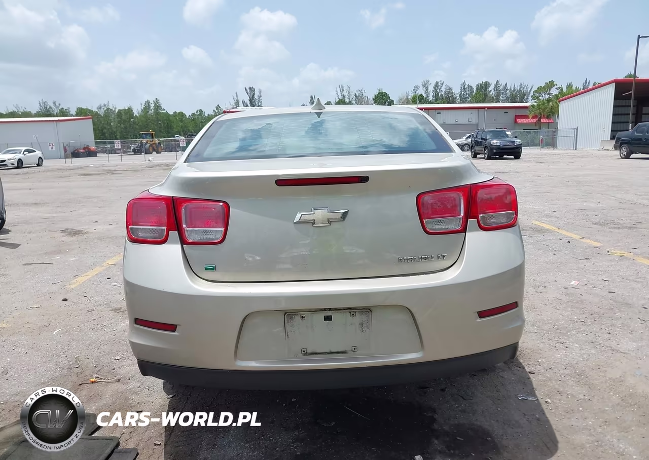 2015 Chevrolet Malibu 1Lt VIN:1G11C5SL9FF340570 - 16