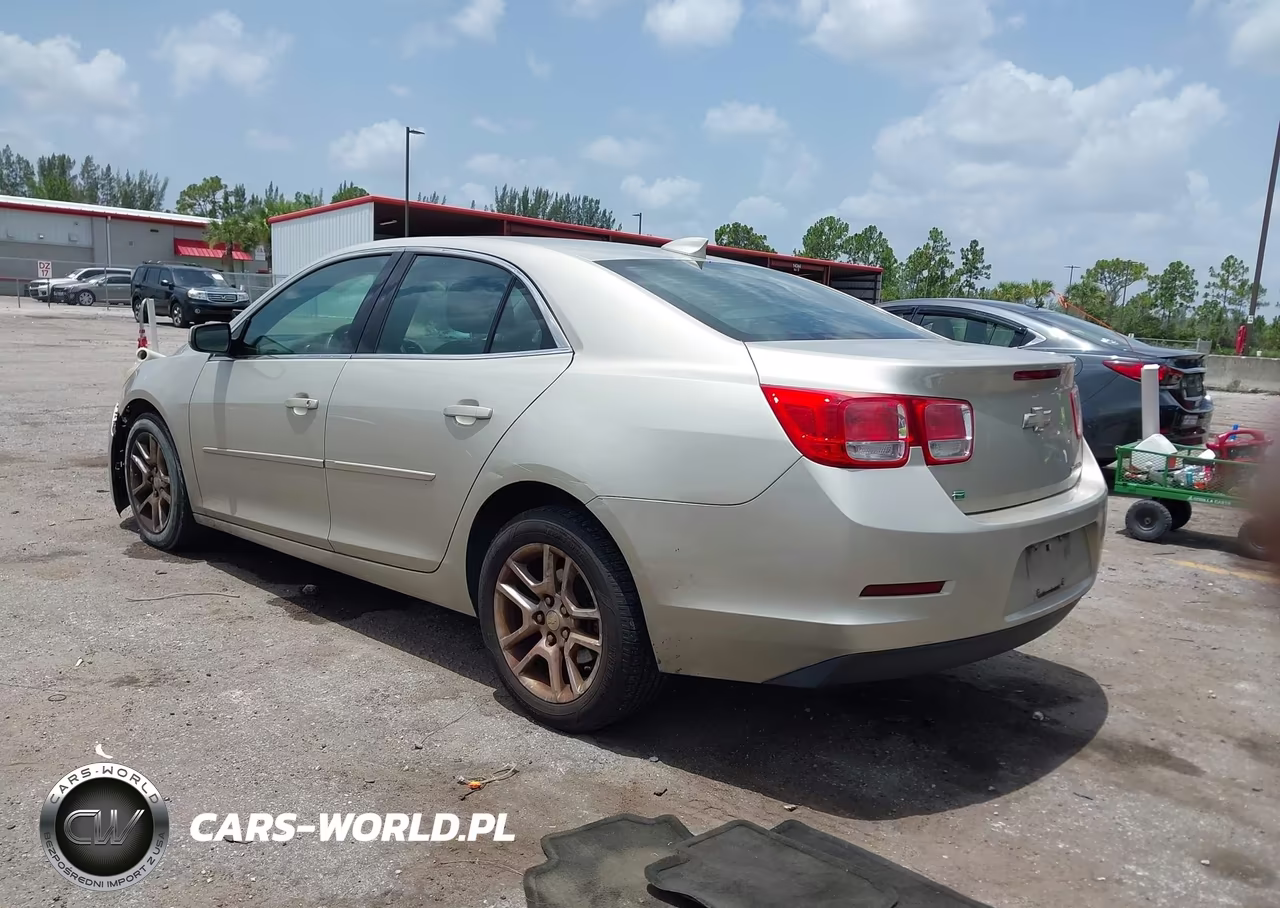 2015 Chevrolet Malibu 1Lt VIN:1G11C5SL9FF340570 - 3