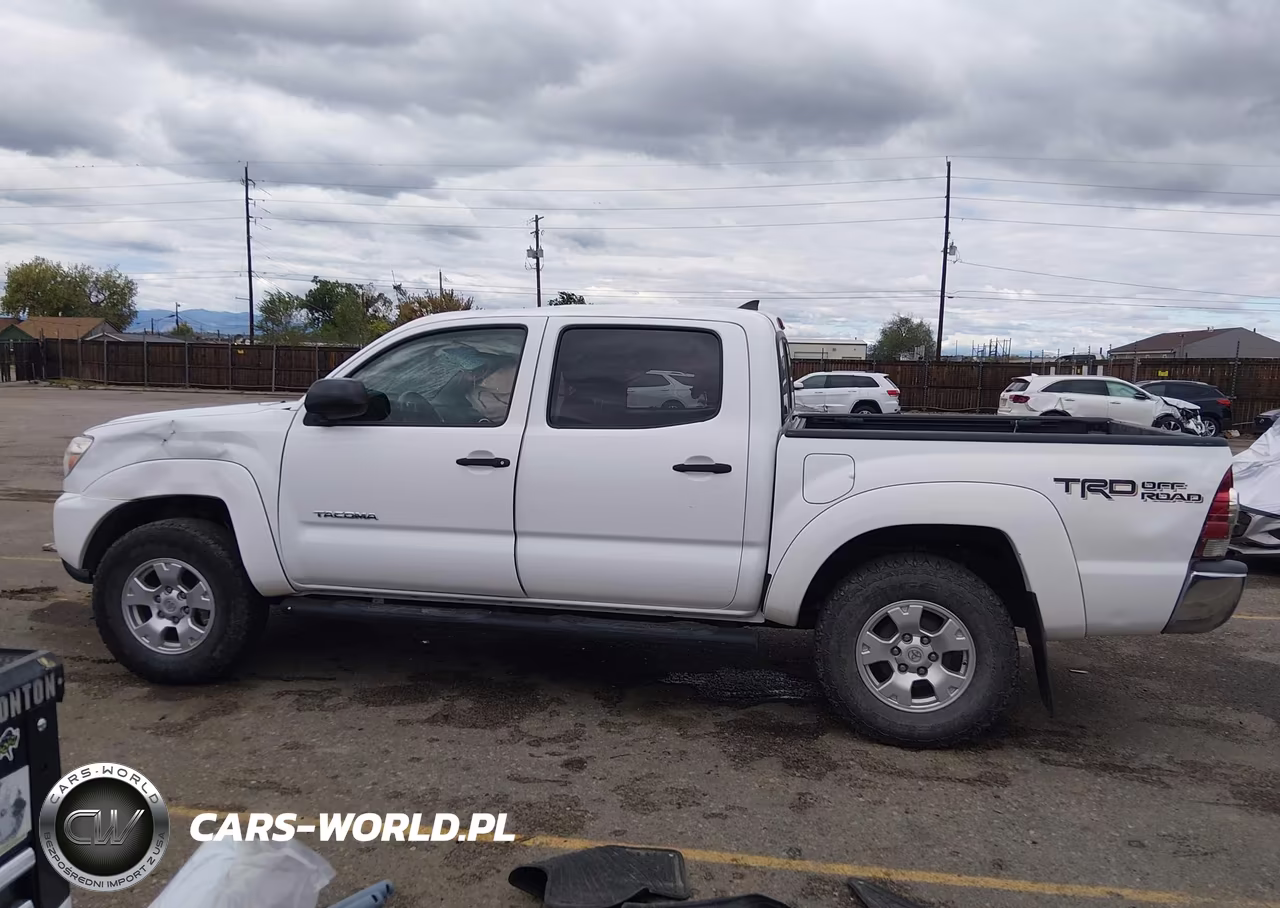 2014 Toyota Tacoma Base V6 VIN:5TFLU4EN1EX093171 - 14