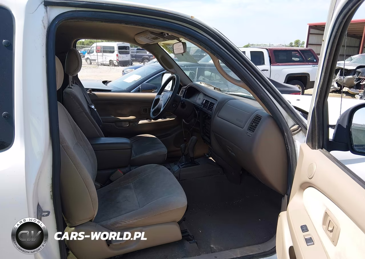 2002 Toyota Tacoma Base V6 VIN:5TEWN72N82Z018391 - 5