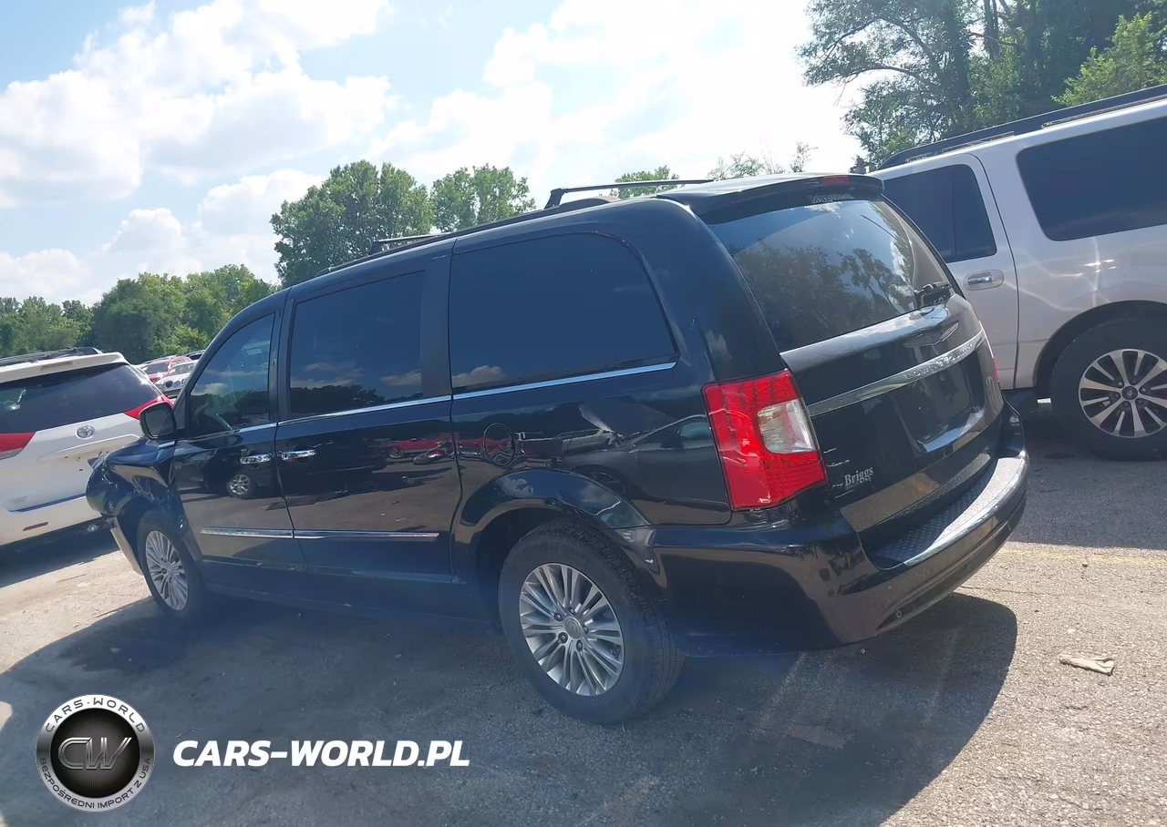 2015 Chrysler Town & Country Touring-L VIN:2C4RC1CG2FR674128 - 14
