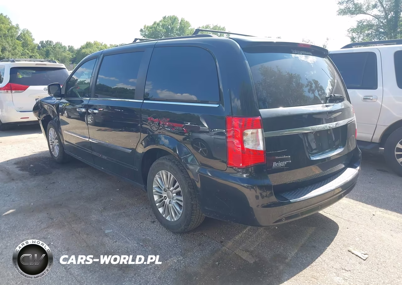 2015 Chrysler Town & Country Touring-L VIN:2C4RC1CG2FR674128 - 3