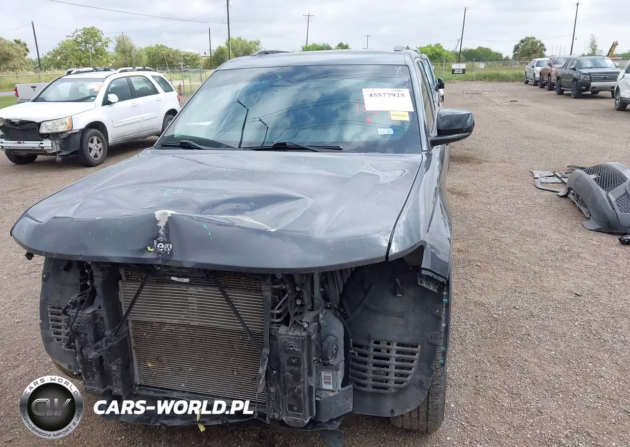 2022 Jeep Grand Cherokee Laredo 4X2 VIN:1C4RJGAG3N8589224 - 13