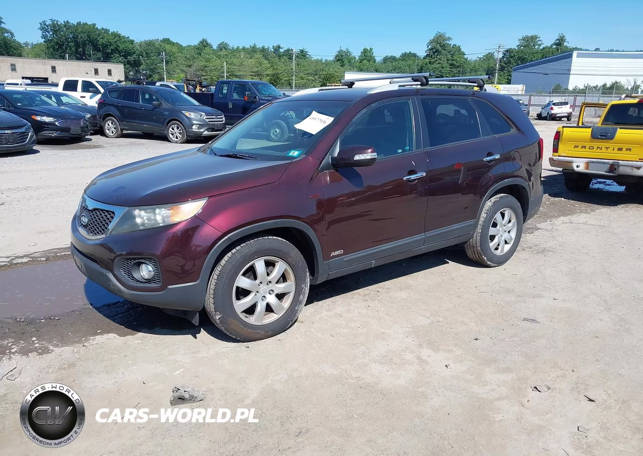 2011 Kia Sorento Lx VIN:5XYKTDA18BG111617 - 2