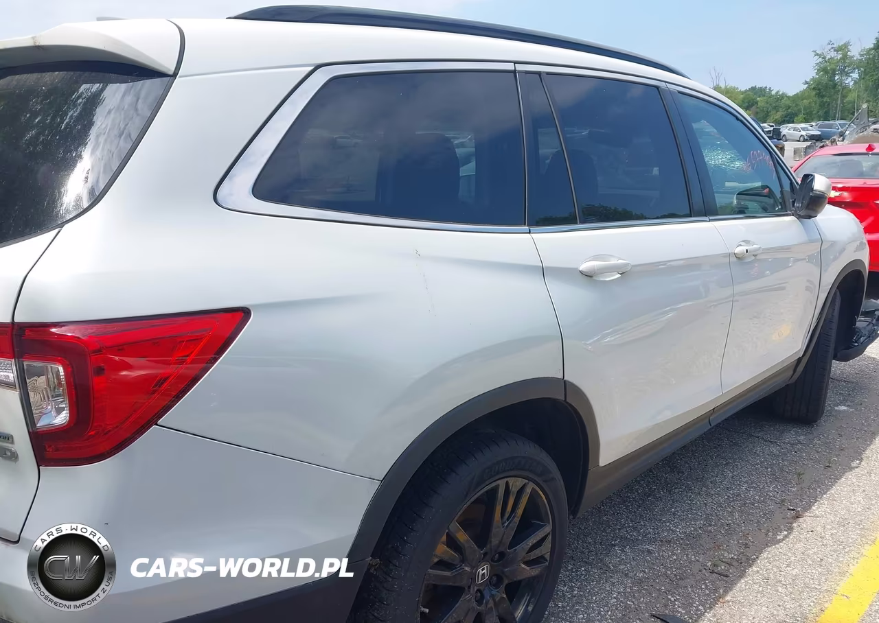 2022 Honda Pilot Awd Special Edition VIN:5FNYF6H25NB010347 - 4
