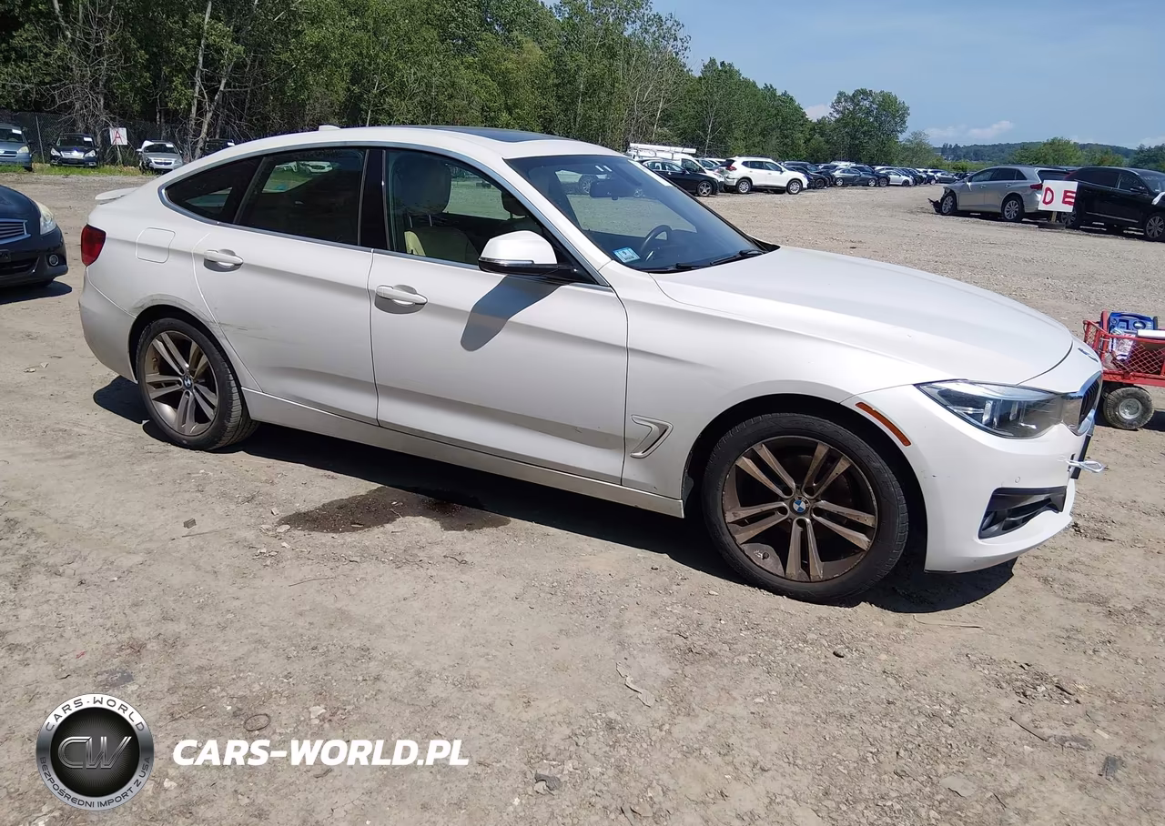 2017 BMW 330I Gran Turismo xDrive – zdjęcie 1 z 11
