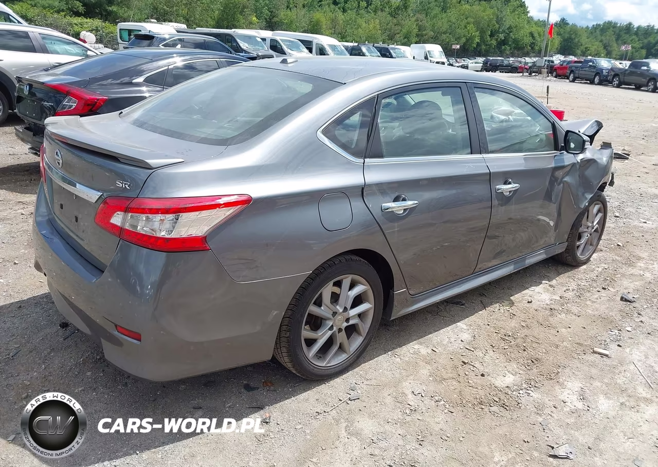 2015 Nissan Sentra Sr VIN:3N1AB7AP3FY293039 - 4