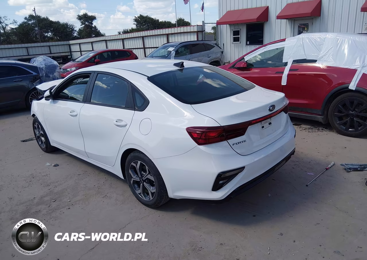 2021 Kia Forte Lxs VIN:3KPF24AD1ME285110 - 3