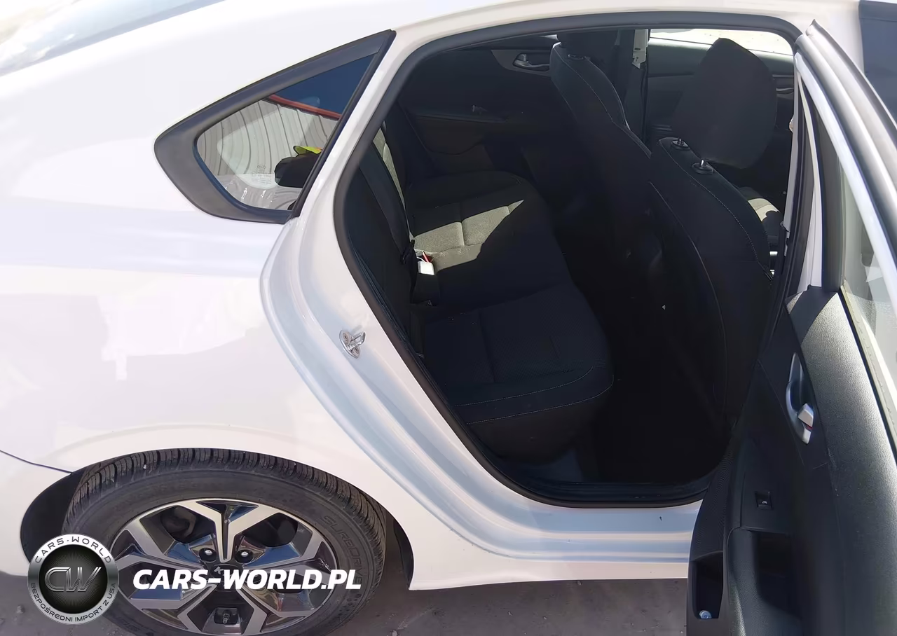 2021 Kia Forte Lxs VIN:3KPF24AD1ME285110 - 8