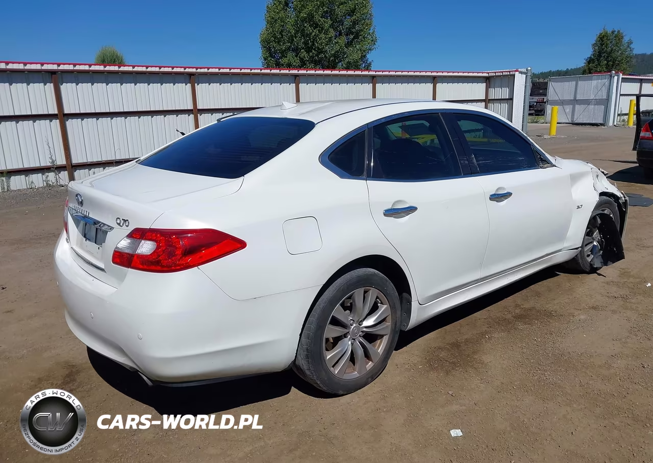 2014 Infiniti Q70 3.7X VIN:JN1BY1ARXEM320305 - 4