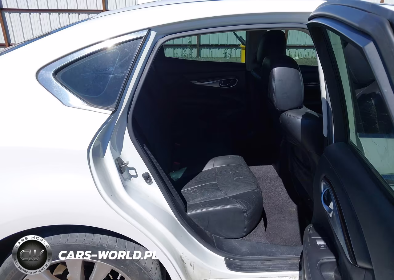 2014 Infiniti Q70 3.7X VIN:JN1BY1ARXEM320305 - 8