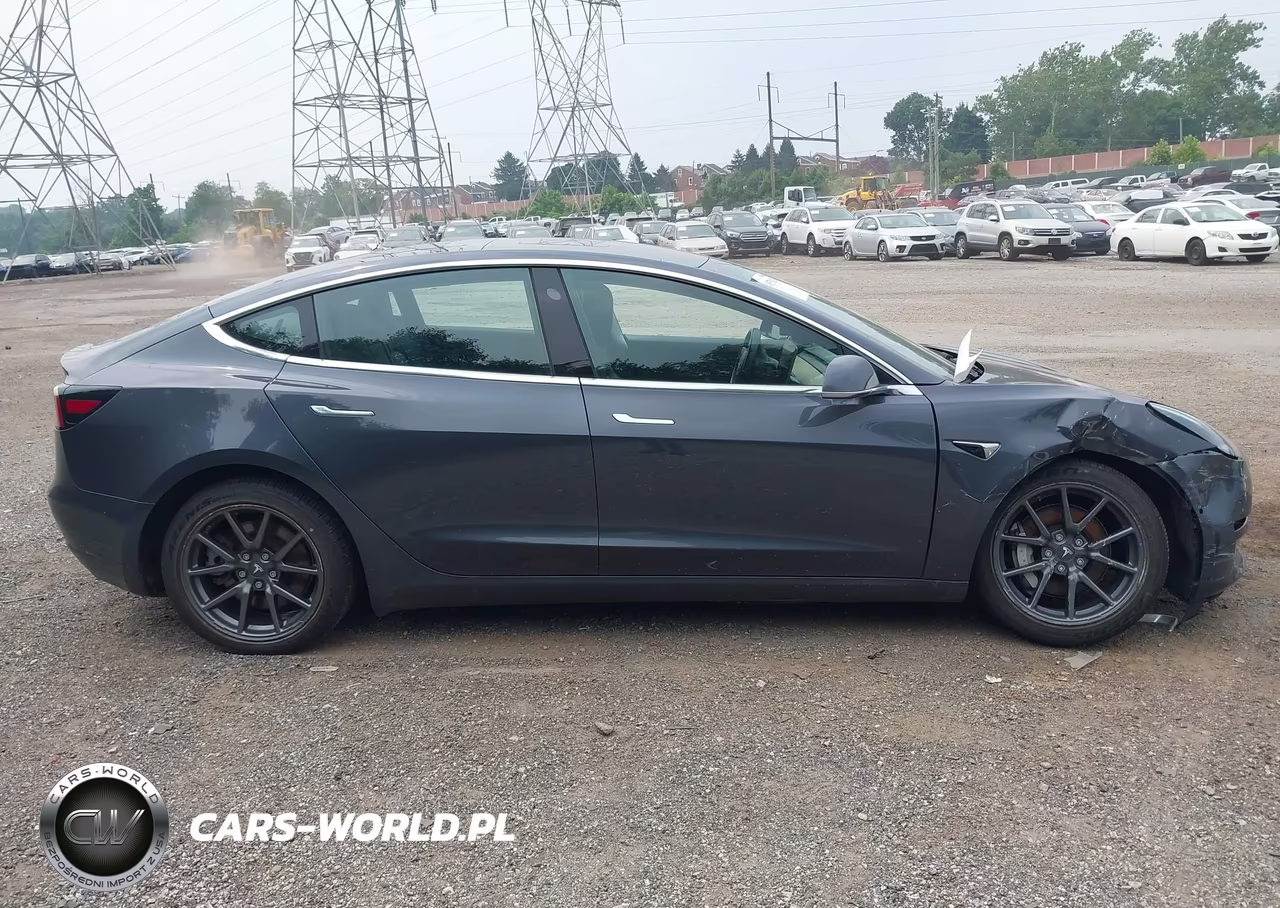 2018 Tesla Model 3 Long Range-Performance VIN:5YJ3E1EB2JF093170 - 13