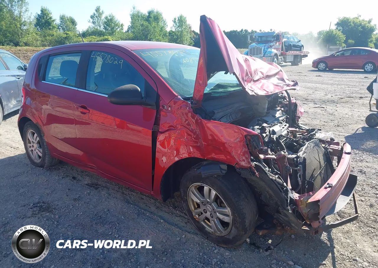 2015 Chevrolet Sonic Lt Auto – zdjęcie 1 z 15