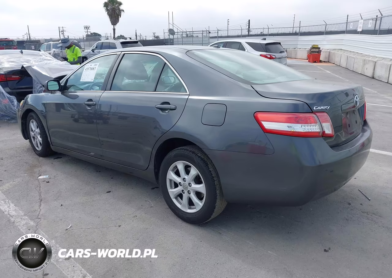 2011 Toyota Camry Le VIN:4T1BF3EK5BU223838 - 3