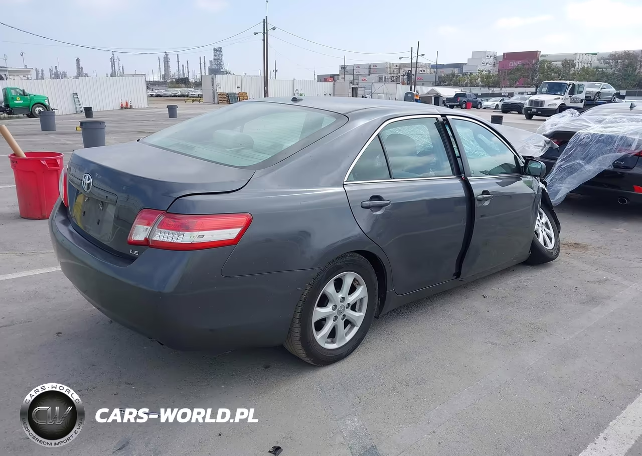 2011 Toyota Camry Le VIN:4T1BF3EK5BU223838 - 4