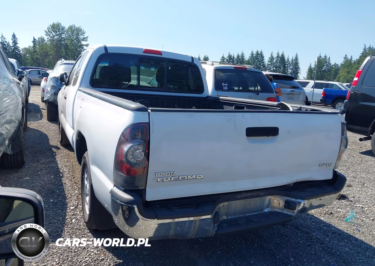 2011 Toyota Tacoma VIN:5TFTX4CN0BX001635 - 3