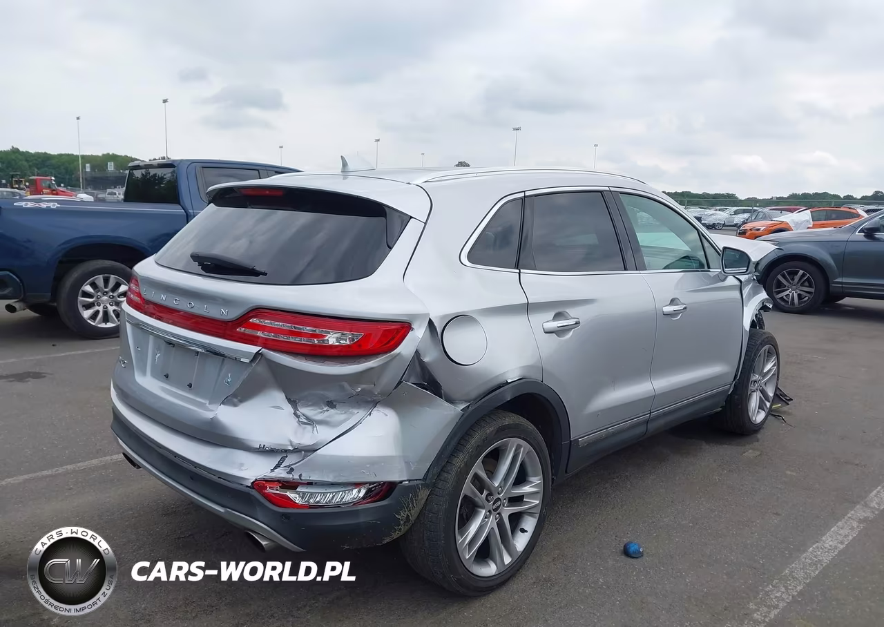 2019 Lincoln Mkc Reserve VIN:5LMCJ3D98KUL37279 - 4