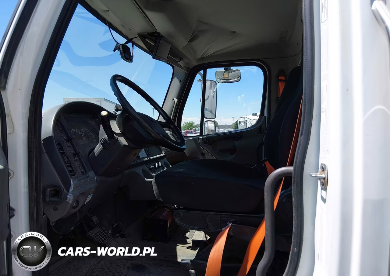 2016 Freightliner M2 106 Medium Duty VIN:1FVACWDUXGHHD7247 - 5