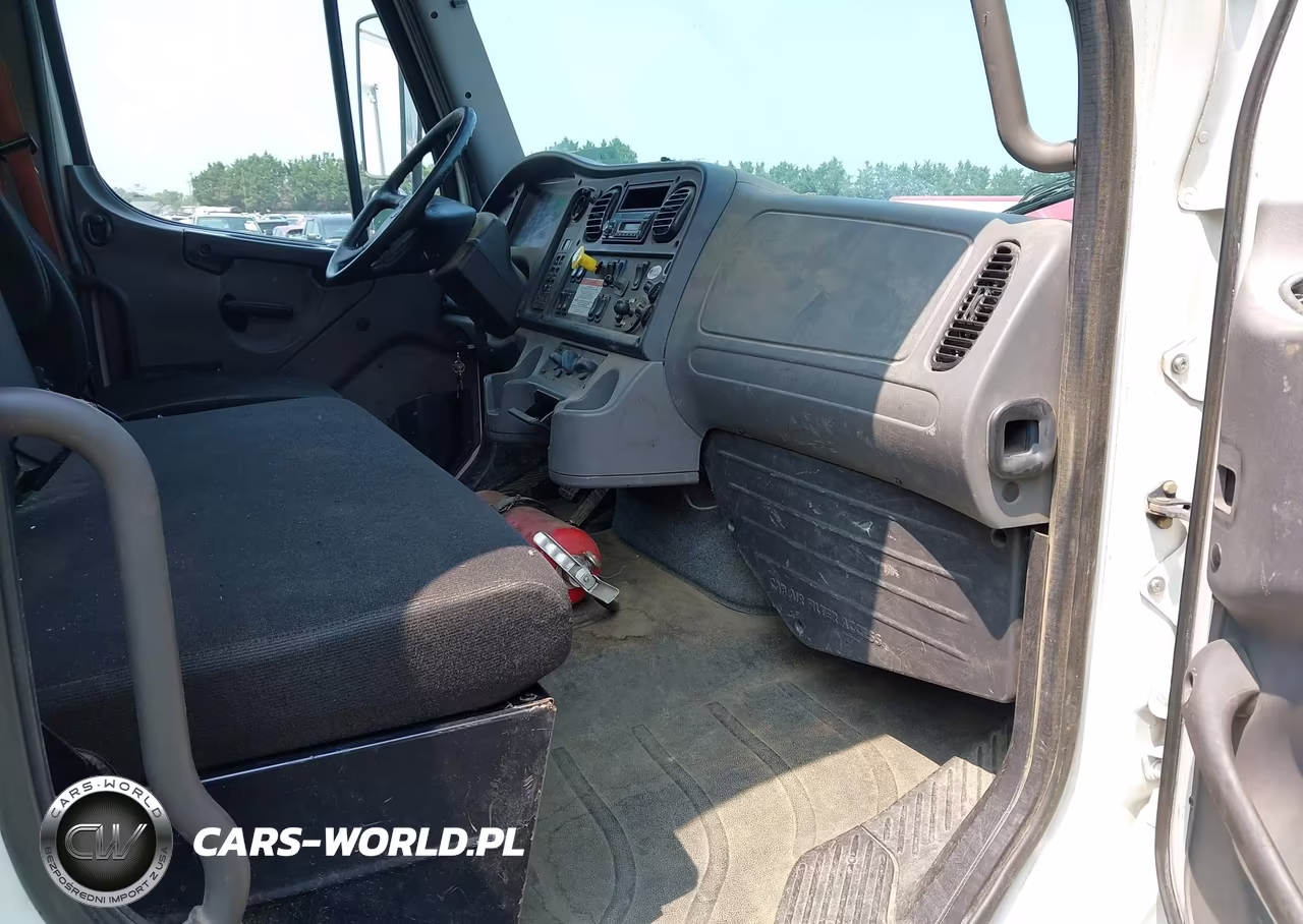 2016 Freightliner M2 106 Medium Duty – zdjęcie 1 z 9
