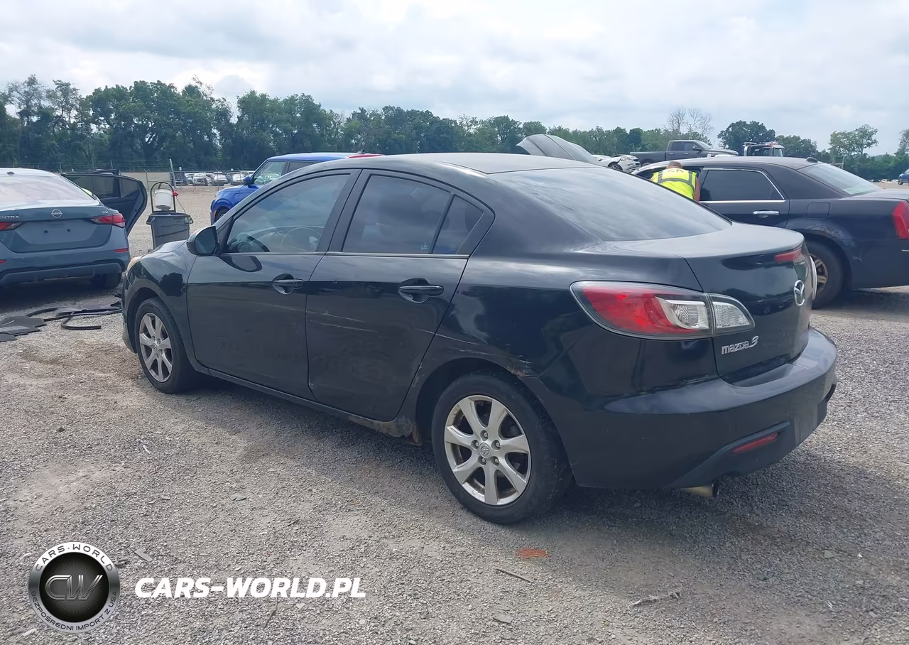 2010 Mazda Mazda3 I Touring VIN:JM1BL1SG2A1166824 - 3