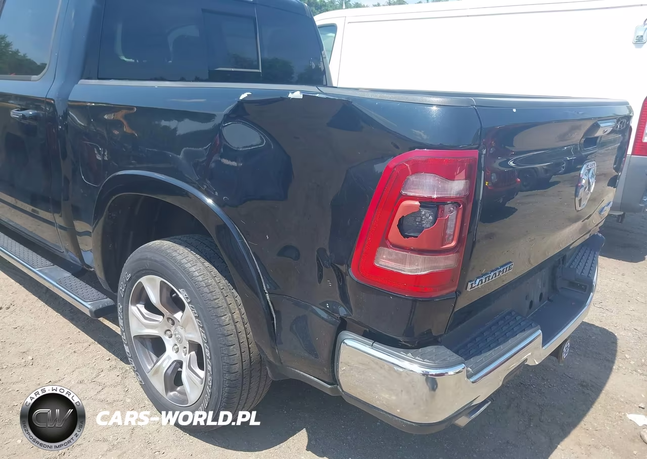 2021 Ram 1500 Laramie 4X4 5'7 Box VIN:1C6SRFJT3MN553655 - 17