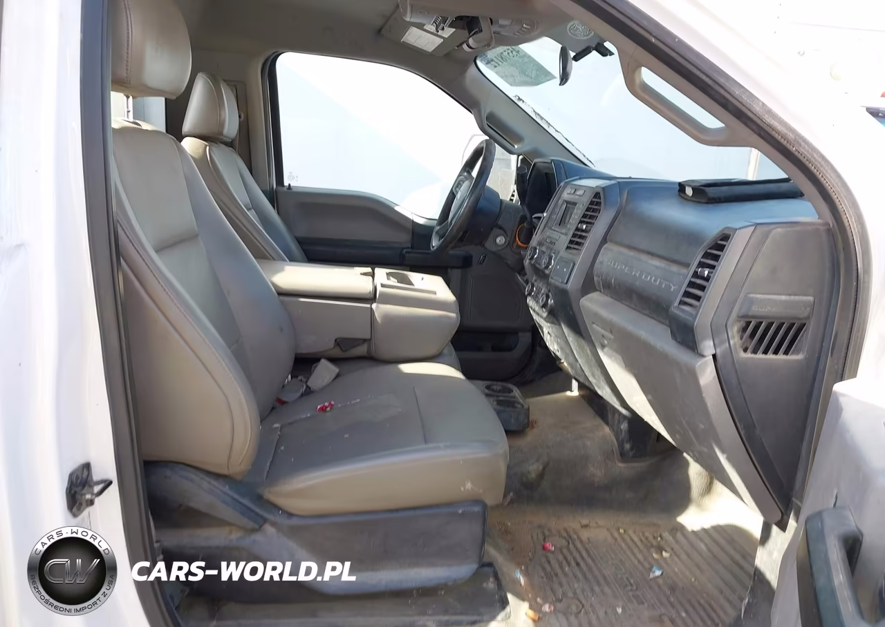 2019 Ford F-550 Chassis Xl VIN:1FDUF5GT7KDA11677 - 5