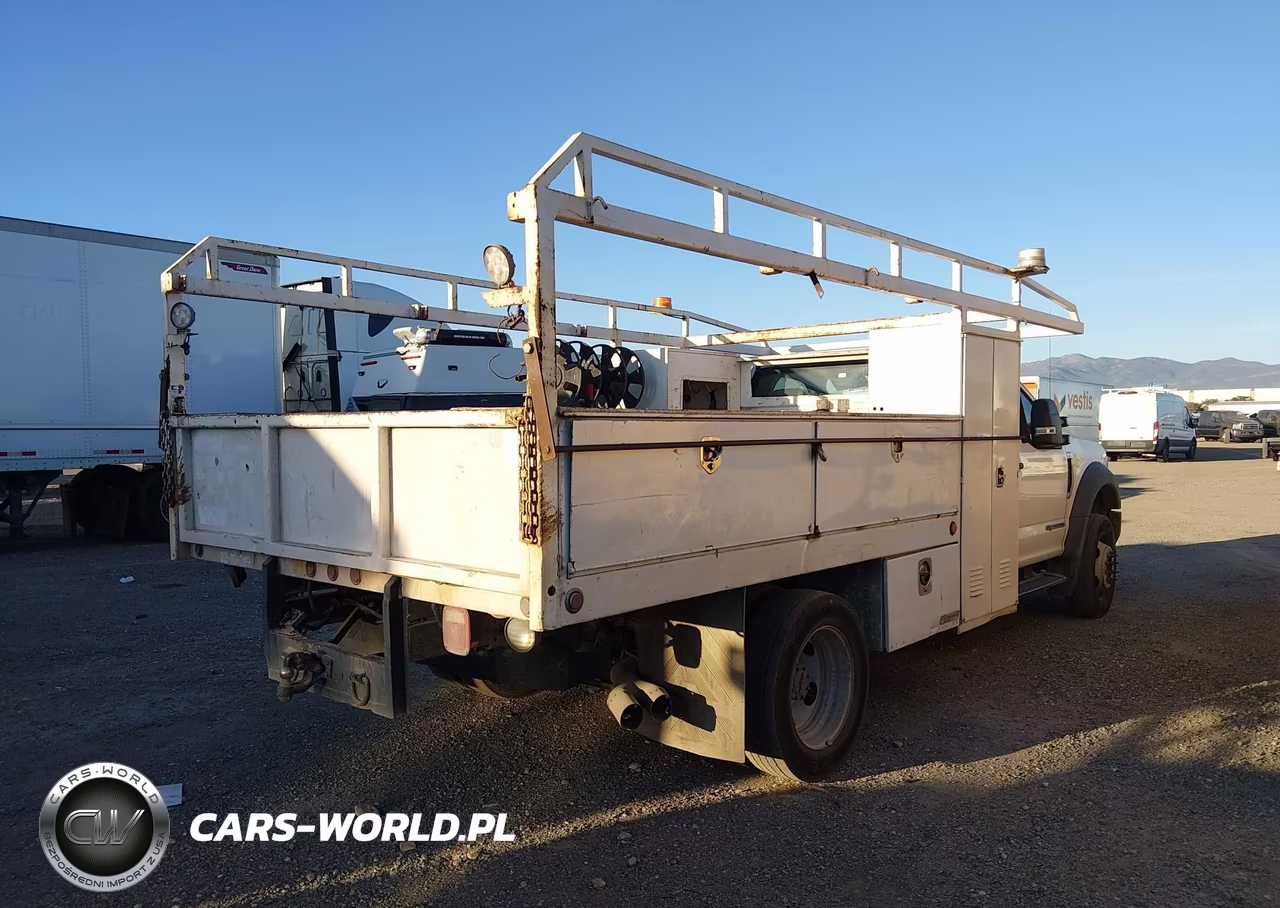 2019 Ford F-550 Chassis Xl VIN:1FDUF5GT9KDA11678 - 4