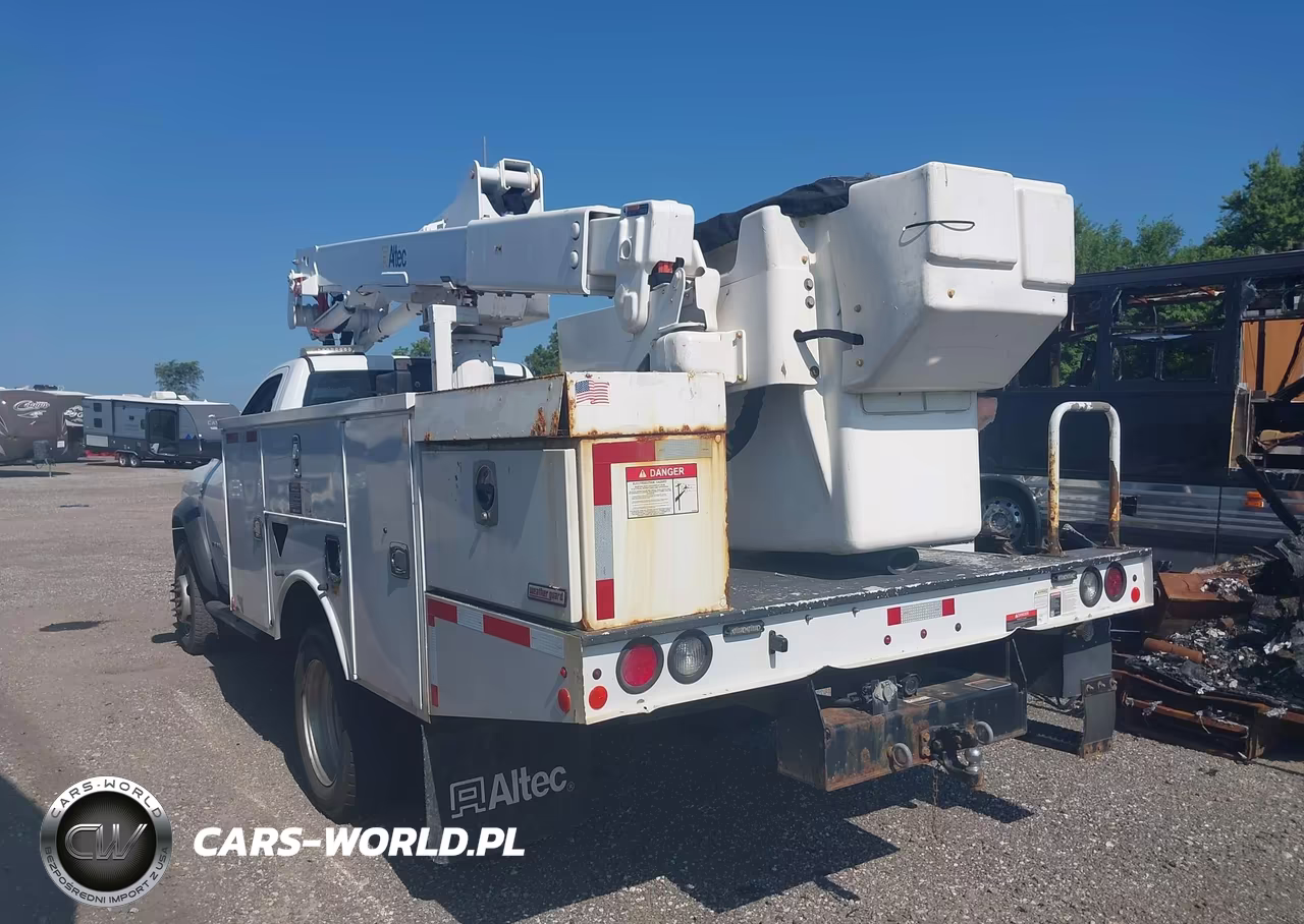 2019 Ram 5500 Chassis Tradesman-Slt VIN:3C7WRNAL3KG521253 - 3
