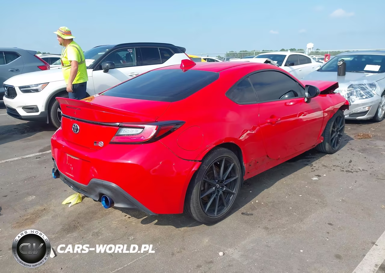 2022 Toyota Gr86 Premium VIN:JF1ZNBE13N9756923 - 4