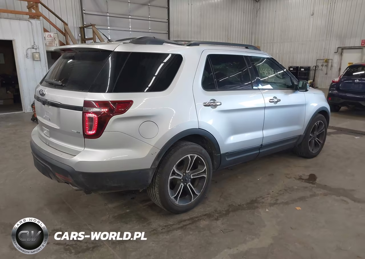 2013 Ford Explorer Sport VIN:1FM5K8GT9DGC15027 - 4