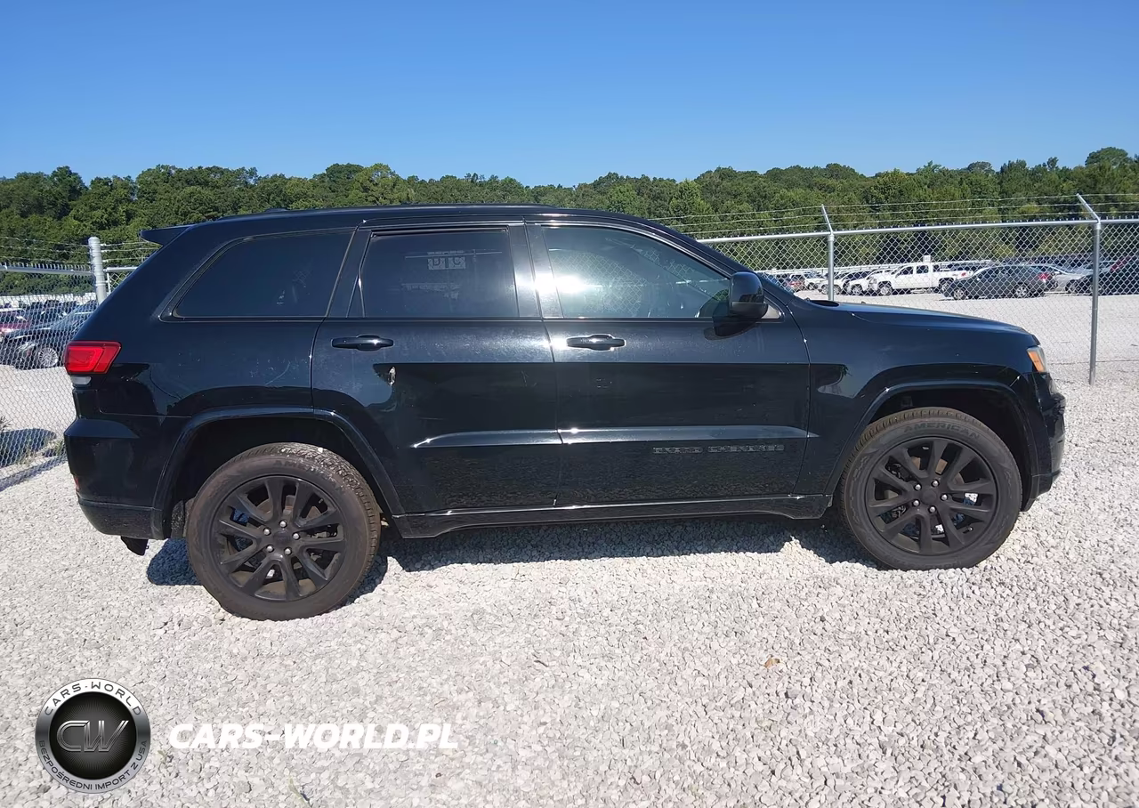 2017 Jeep Grand Cherokee Altitude VIN:1C4RJEAG4HC761783 - 12