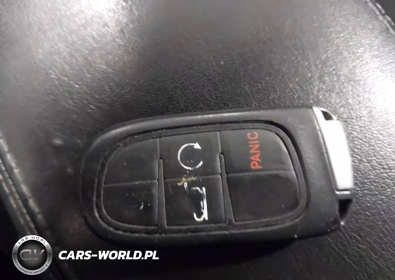 2019 Jeep Cherokee Latitude Plus 4X4 VIN:1C4PJMLB9KD354644 - 11