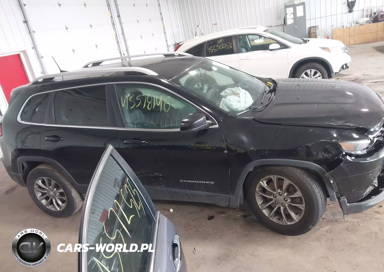 2019 Jeep Cherokee Latitude Plus 4X4 VIN:1C4PJMLB9KD354644 - 13