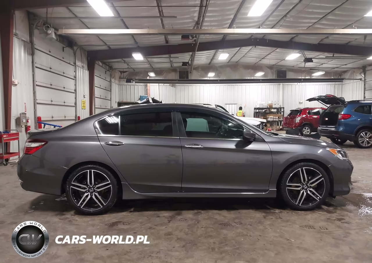 2017 Honda Accord Sport VIN:1HGCR2F56HA200454 - 13