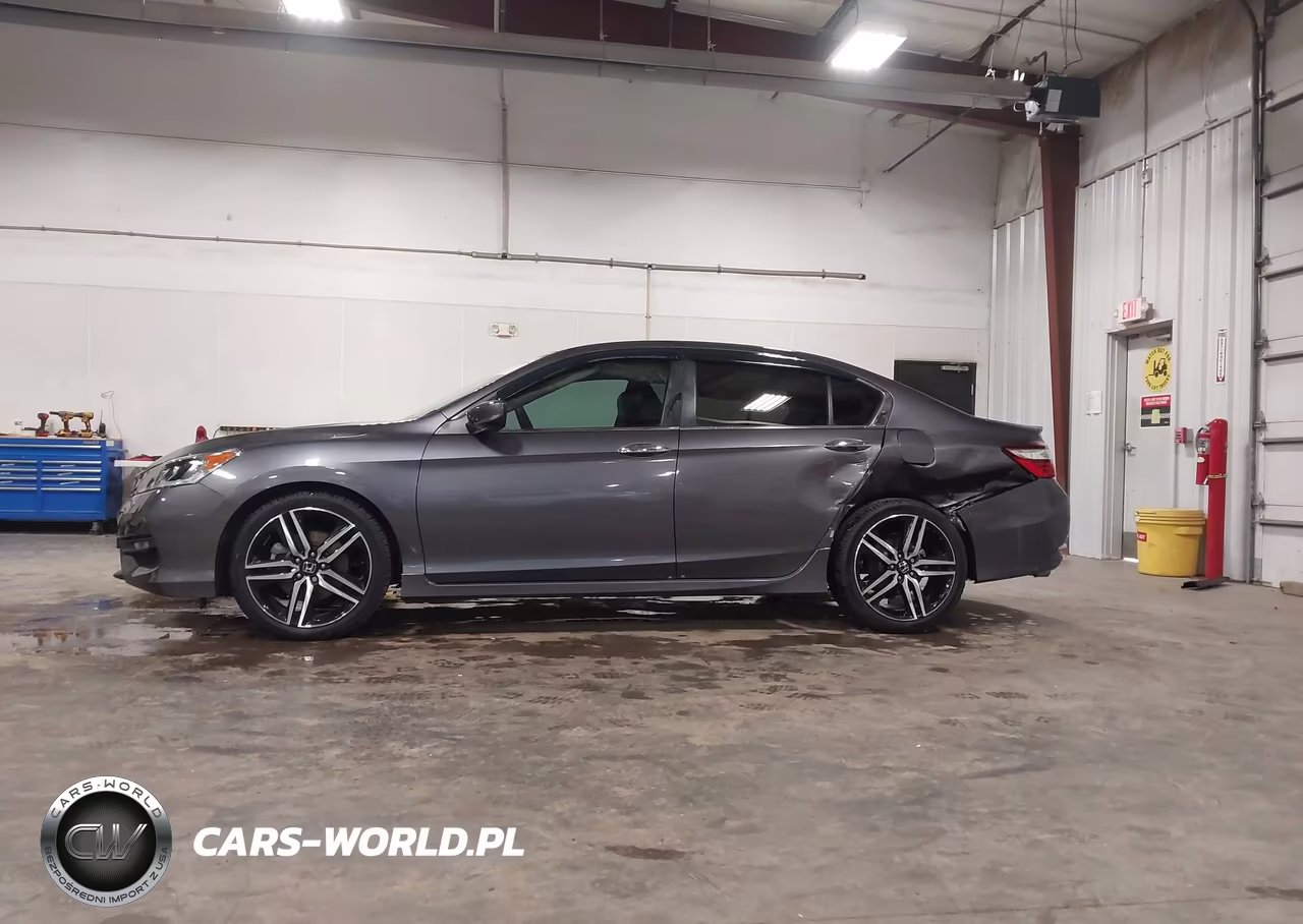2017 Honda Accord Sport VIN:1HGCR2F56HA200454 - 14