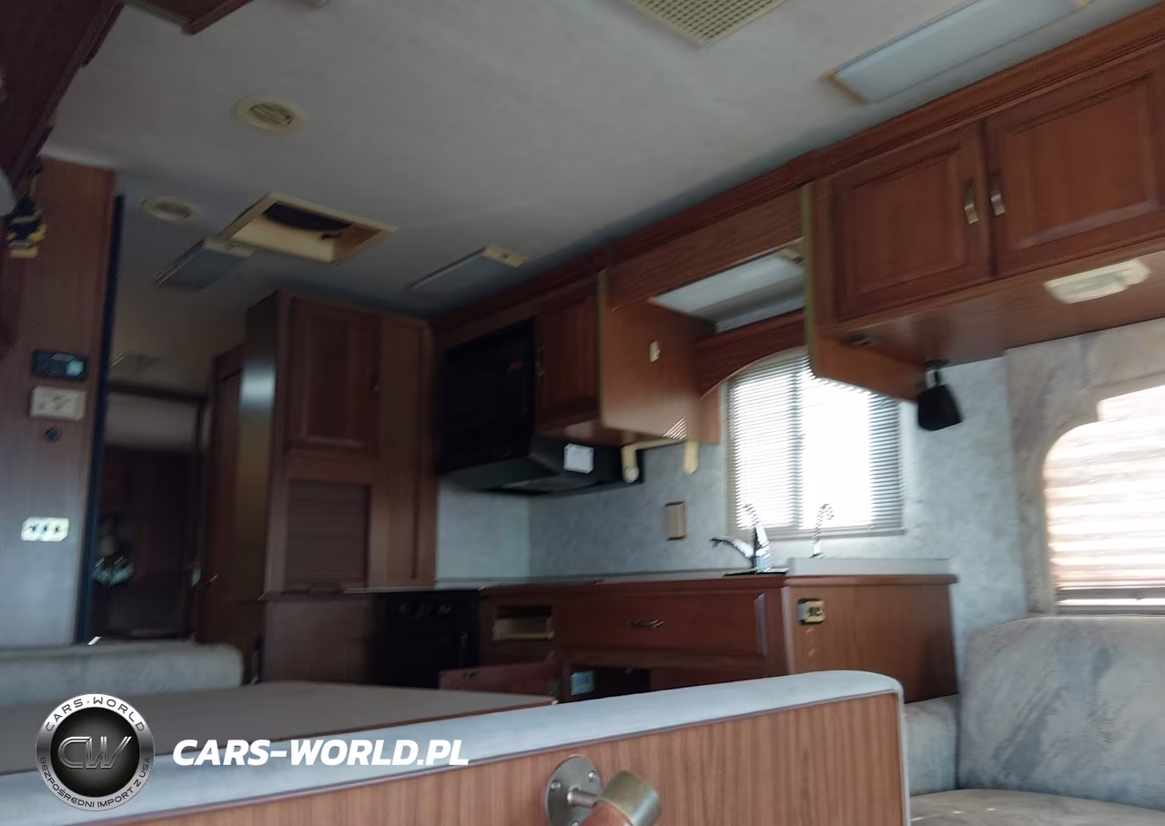 1998 Freightliner Chassis X Line Motor Home VIN:4UZHXFBC6WC944381 - 8
