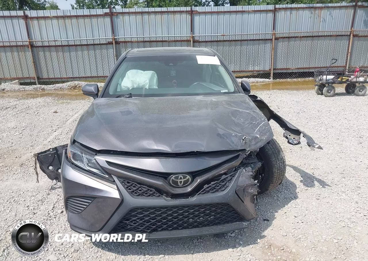 2018 Toyota Camry Se VIN:4T1B11HK4JU011218 - 13