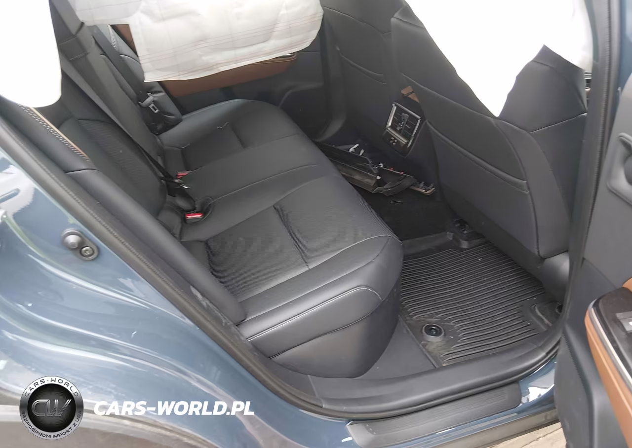 2026 Toyota Crown Limited VIN:JTDAAAAF0T3049244 - 8