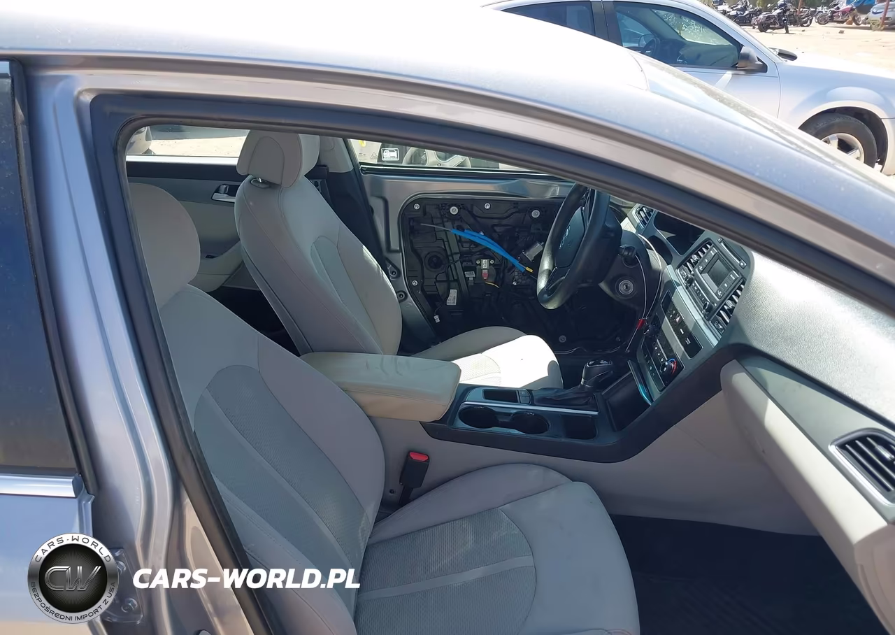 2017 Hyundai Sonata VIN:5NPE24AF5HH438781 - 5